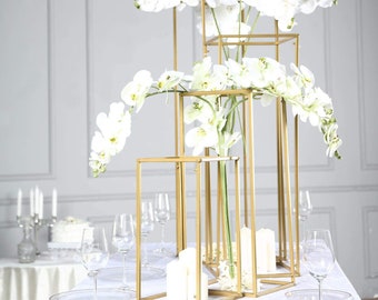 Table rond thème dore et blanc 10
