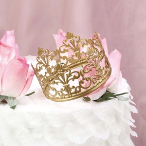 Gold Cake Toppers, Crown Cake Toppers, Princess Crown Cake Top, Metal Cake Toppers for Anniversary, Wedding, Quinceañera, Birthday, Cakes