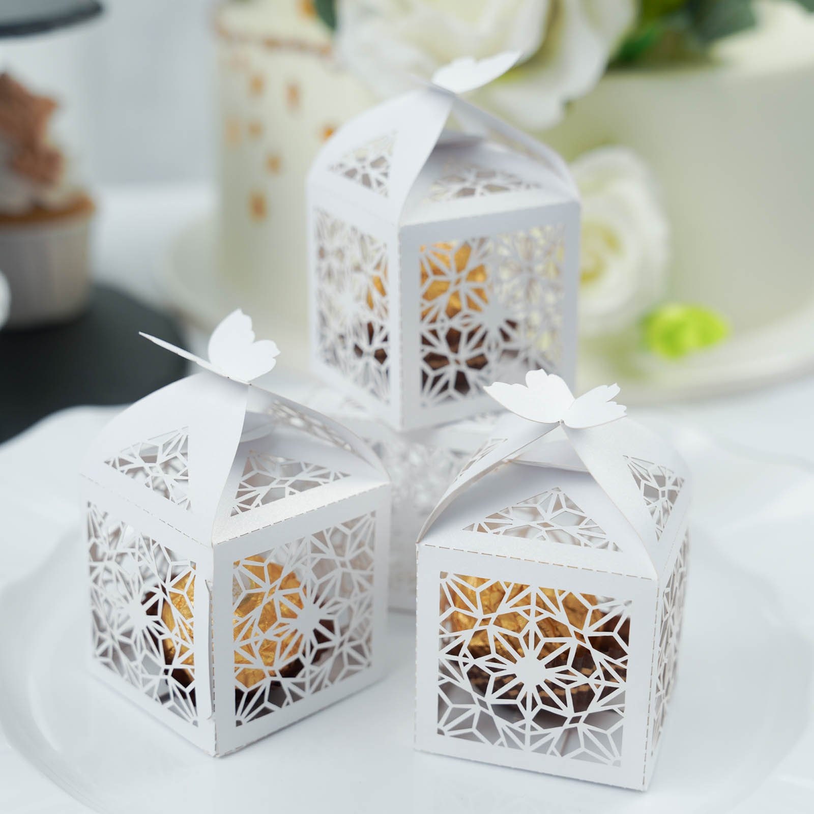 25pcs Bride Laser Cut Wedding Favors Box Candy Box Princess Gift