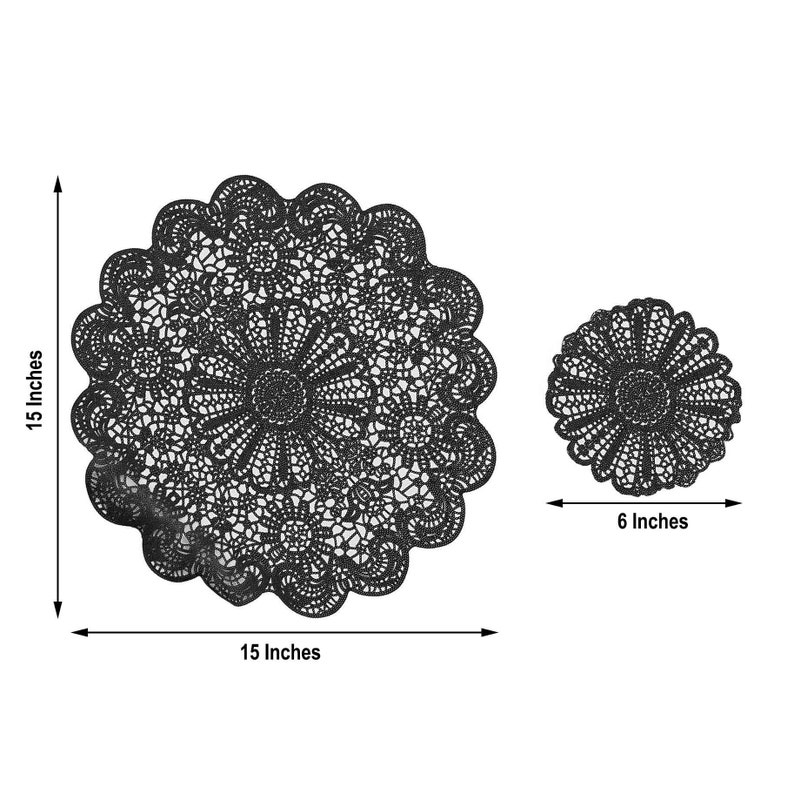 Puede incluir: Dos doilies de crochet negro, uno con un di&aacute;metro de 15 pulgadas y el otro con un di&aacute;metro de 6 pulgadas.