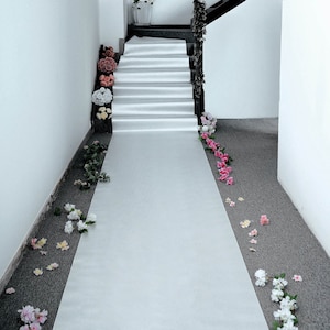 3FT x 50FT Glittered Aisle Runners, Wedding Carpets, Aisle Decor, Non-Woven Carpet Runners - Silver