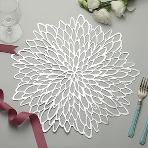 15" Leaf Placemat, Dining Table Placemats, Dining Tablemats, Table Decor, Wedding Placemats, Vinyl Lace Doilies - 6 Pack | Silver