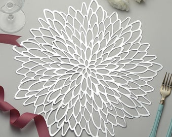 15" Leaf Placemat, Dining Table Placemats, Dining Tablemats, Table Decor, Wedding Placemats, Vinyl Lace Doilies - 6 Pack | Silver