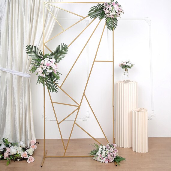 How to make a wedding backdrop frame | Honestweddingadvice.com