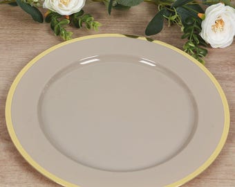 Paquete de 10 platos bajos de plástico económicos color topo con borde dorado, redondos, ideales para la cena y la decoración de mesas de eventos, 30 cm