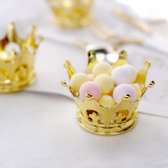 5 Mini couronnes dorées - Happy Family