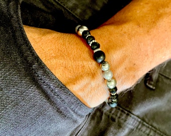 Euroka bracelet for male and female.