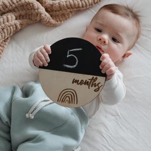 Marqueurs d’étape mensuels pour bébé, cadeau de maman enceinte, cartes d’étape pour bébé, cadeau de grossesse, cadeaux de baby shower, accessoire de photos de bébé