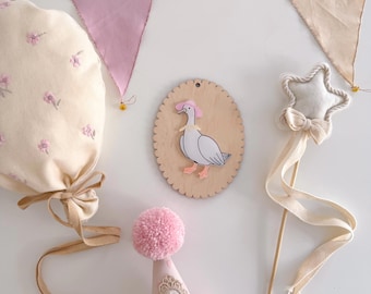 Wooden Goose, Wooden Swan Decor, Nursery Wall Decor For Girl, Personalized Baby Birth Announcement Sign, Boho Nursery Decor,Birthday Gift