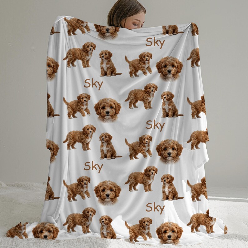CAVAPOO Blanket, Personalized Cavapoo Gift, Custom Name Cavapoo Plush Throw, Cavapoo Bedding Bild 4