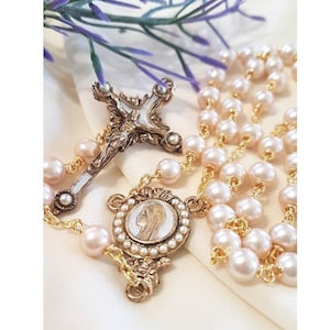 Vergoldete Perle Rosenkranz, weibliche Perle Rosenkranz, Mutter der Braut Geschenk, Rosenkranz der Braut, Gebetskette im Vintage-Look, Perlen Mariens, katholische Hochzeit