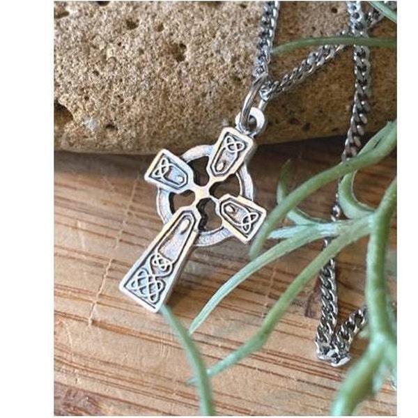 Children Celtic Cross,Ladies Celtic Cross,Children's Irish Pewter Medal,Celtic Knot, Boys Christian Jewelry, Teenager St Patricks' Jewelry