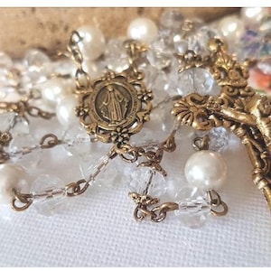 Antique Crystal Rosary/Antique Gold Catholic Rosary/Rosaries with Pearl and Crystal/Miraculous Medal Prayer Beads/Bronze Gold Plated Rosary