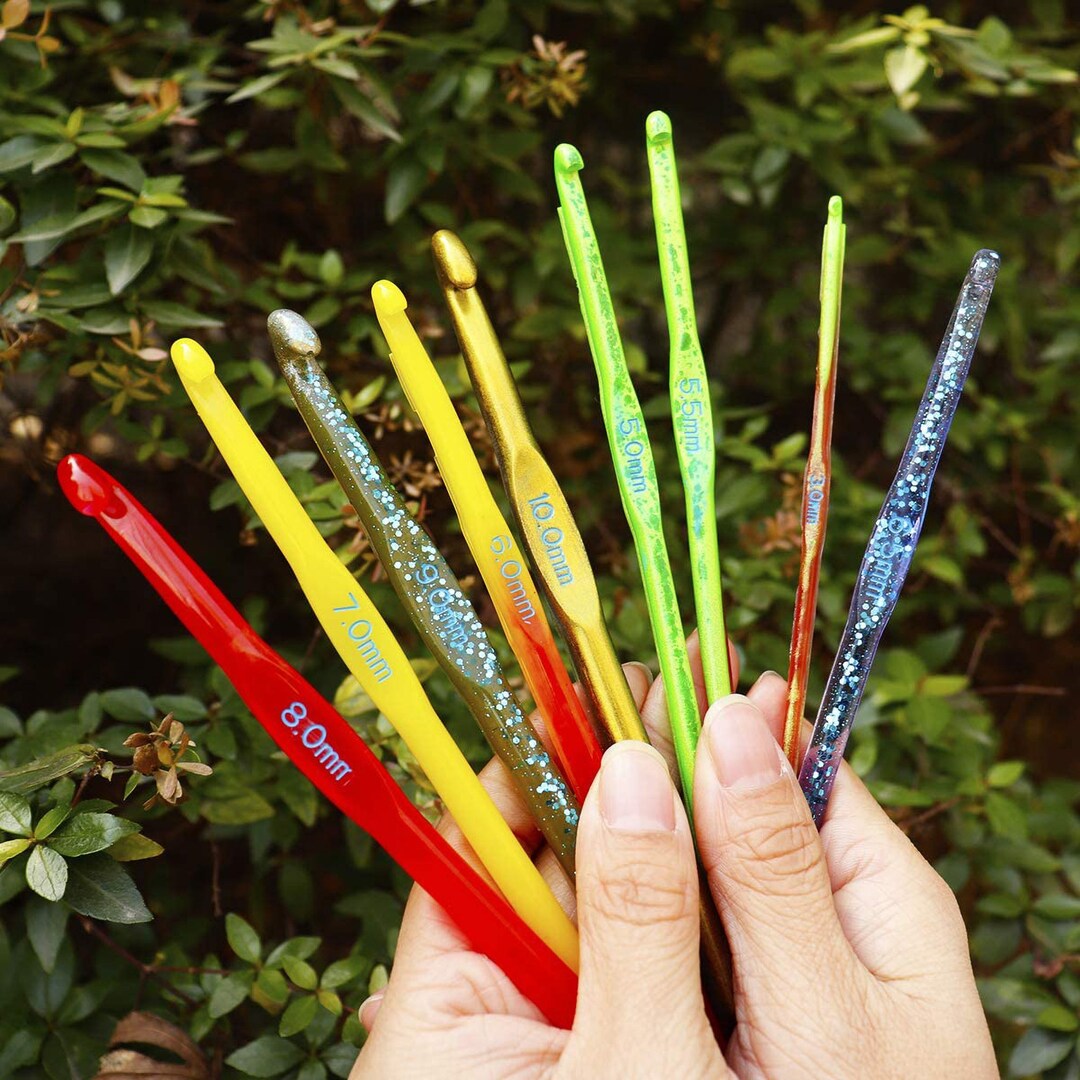 Learn how to use Resin and Make your own set of Crochet Hooks – Tea &  Crafting