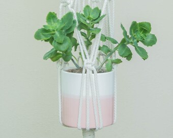 Hermosa planta de Macrame / colgador de la olla para la olla de gran tamaño - uso interior o al aire libre