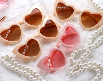 Gafas de sol modernas en forma de corazón para la novia - Un detalle único para las damas de honor - Un recuerdo perfecto para la despedida de soltero