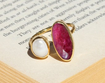 Raw Ruby and Baroque Pearl Adjustable Ring, 14K Gold Plated Genuine Ruby Hammered Silver Ring, July Birthstone, Natural Pink Gemstone Ring