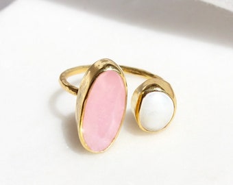 Rose Quartz and Baroque Pearl Adjustable Ring, Natural Pink Gemstone Ring, Handmade Modern Hammered Silver Ring, October Birthstone Jewelry