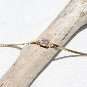 Bracelet halo baguette en or massif 14 carats : chaîne à chevrons italienne, pierres précieuses de zircone cubique