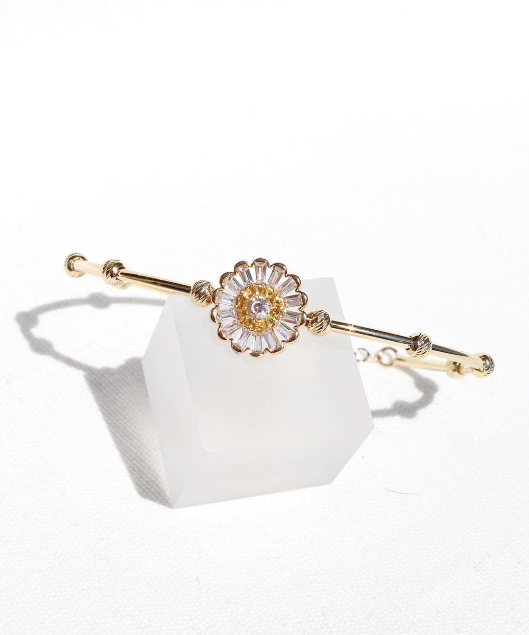 14K Solid Gold Flower Bangle Cuff Bracelet: Cubic Zirconia Daisy Floral ...