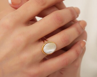 14K Solid Gold Red Coral Solitaire Ring: Oval Cut Natural Gemstone