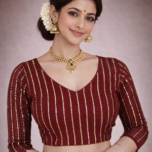 Blusa sari con lentejuelas color marrón café, mangas 3/4, corte princesa, estilo indio