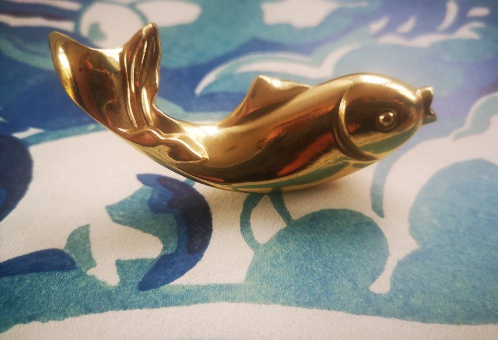 Shiny gold leaping fish drawer handle/koi carp cabinet pull/solid brass fish  door handle/fish shaped drawer knob/gold furniture hardware