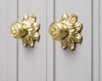 Baroque inspired gold brass cabinet pull/Antique style Door Handle/Gold ornate door knob/classic furniture hardware/gold brass drawer pull