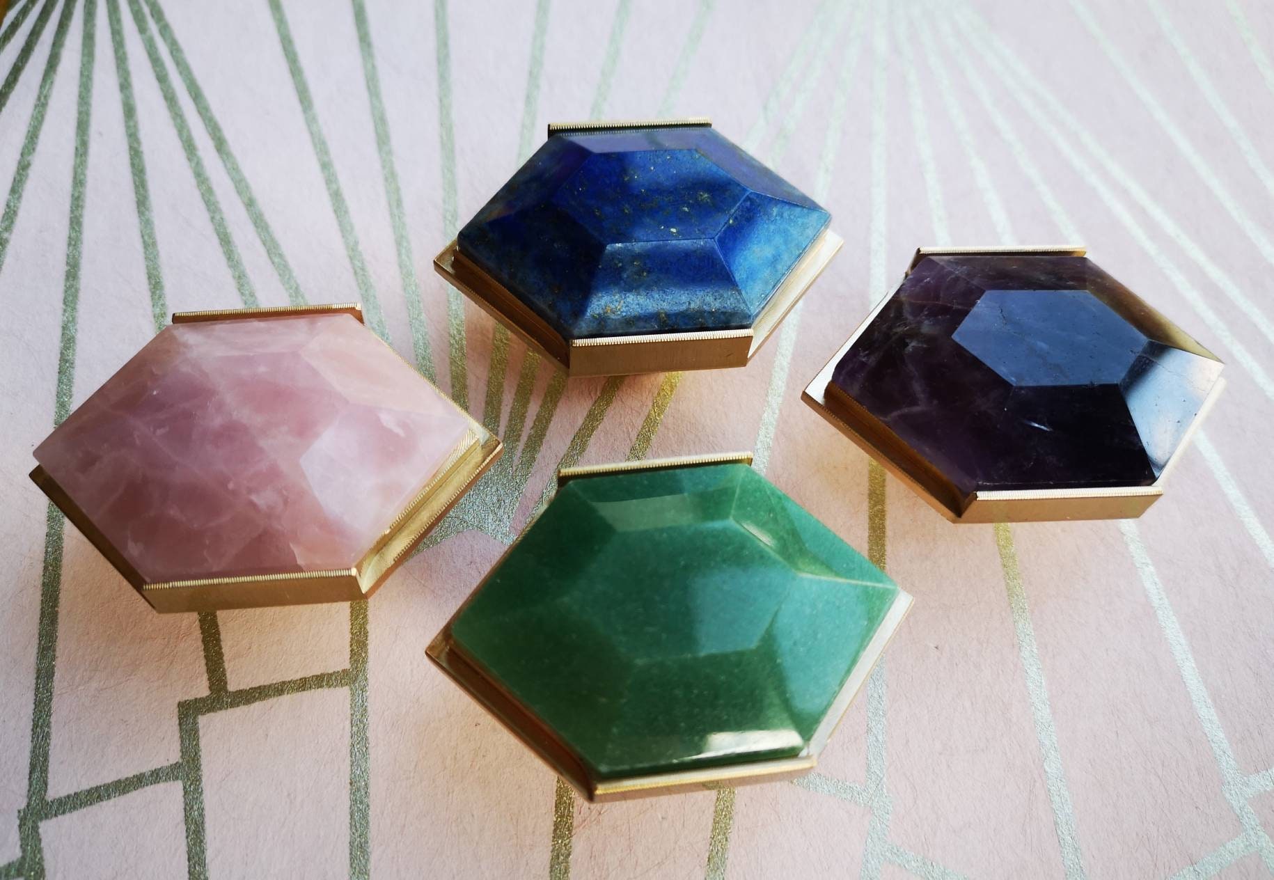 El gabinete hexagonal con forma de diamante de piedra de | Etsy