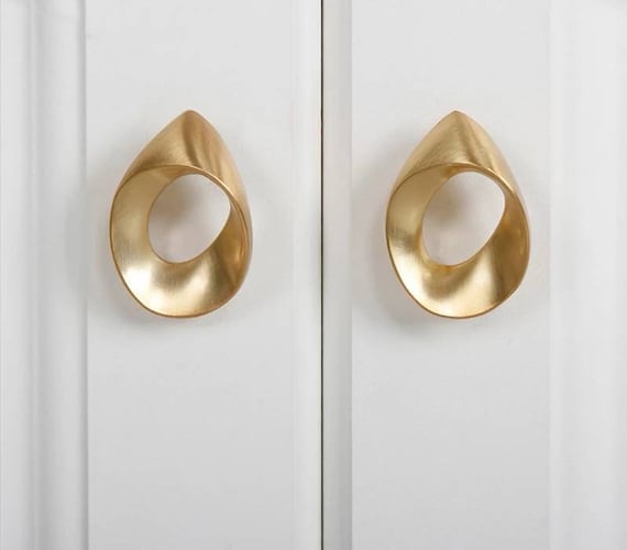 Large gold brass tear drop design cabinet pull/Gold statement door handle/Gold abstract design drawer pull/wardrobe furniture hardware