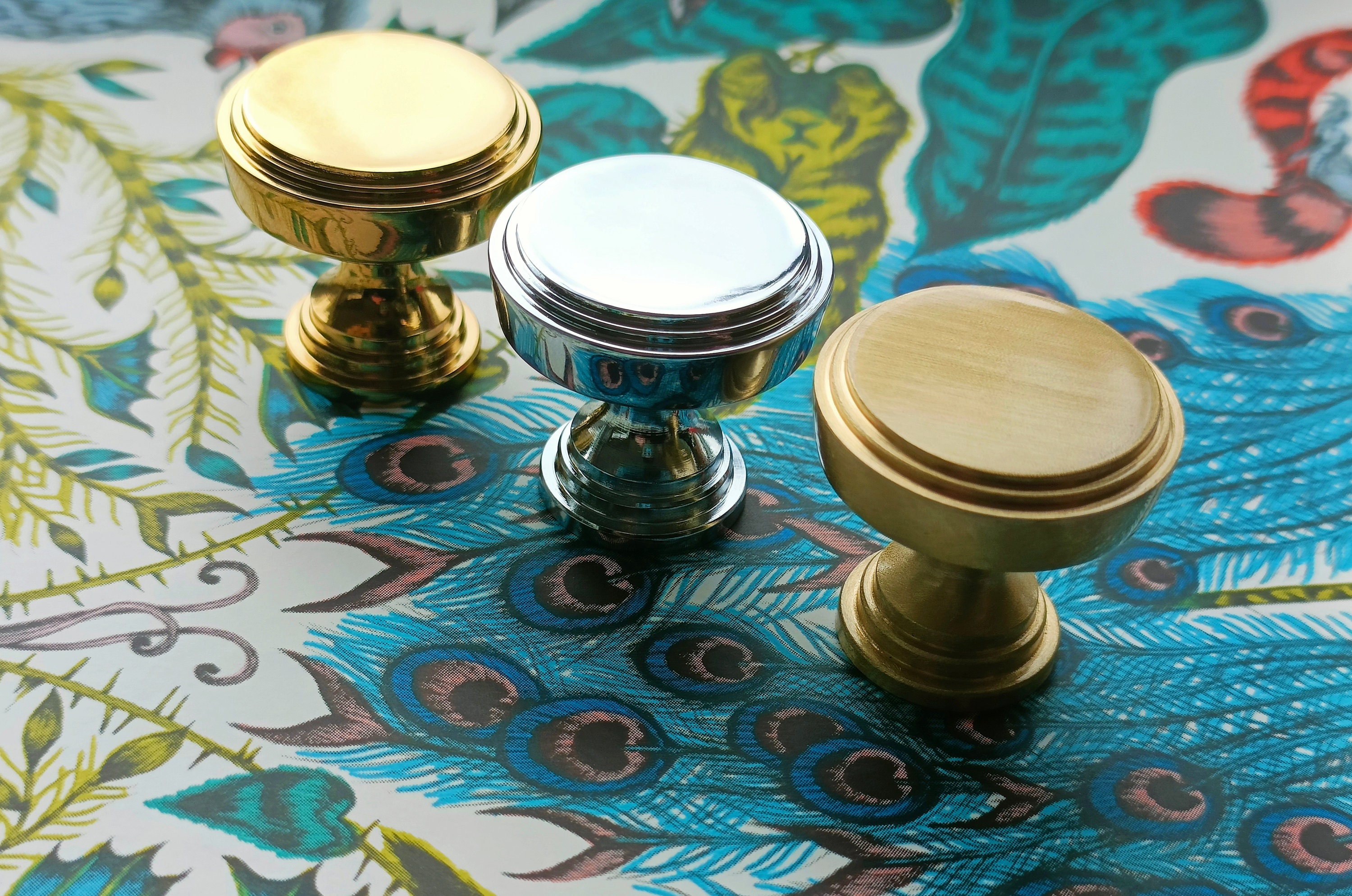 Classic round brass button door handle/round gold or silver