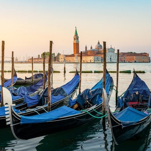 1.000 stukje legpuzzel voor volwassenen: afgemeerde gondels Venetiaanse zonsopgang front san giorgio maggiore Pz 056