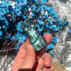 UNIQUE Intense Blue Green Flash Labradorite Goddess Body Mini Statue Crystal Carving