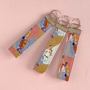 Freddie Mercury keychain bracelet. Freddie Mercury keyring. Queen keychain. Key lanyard. Gift for Queen fans.