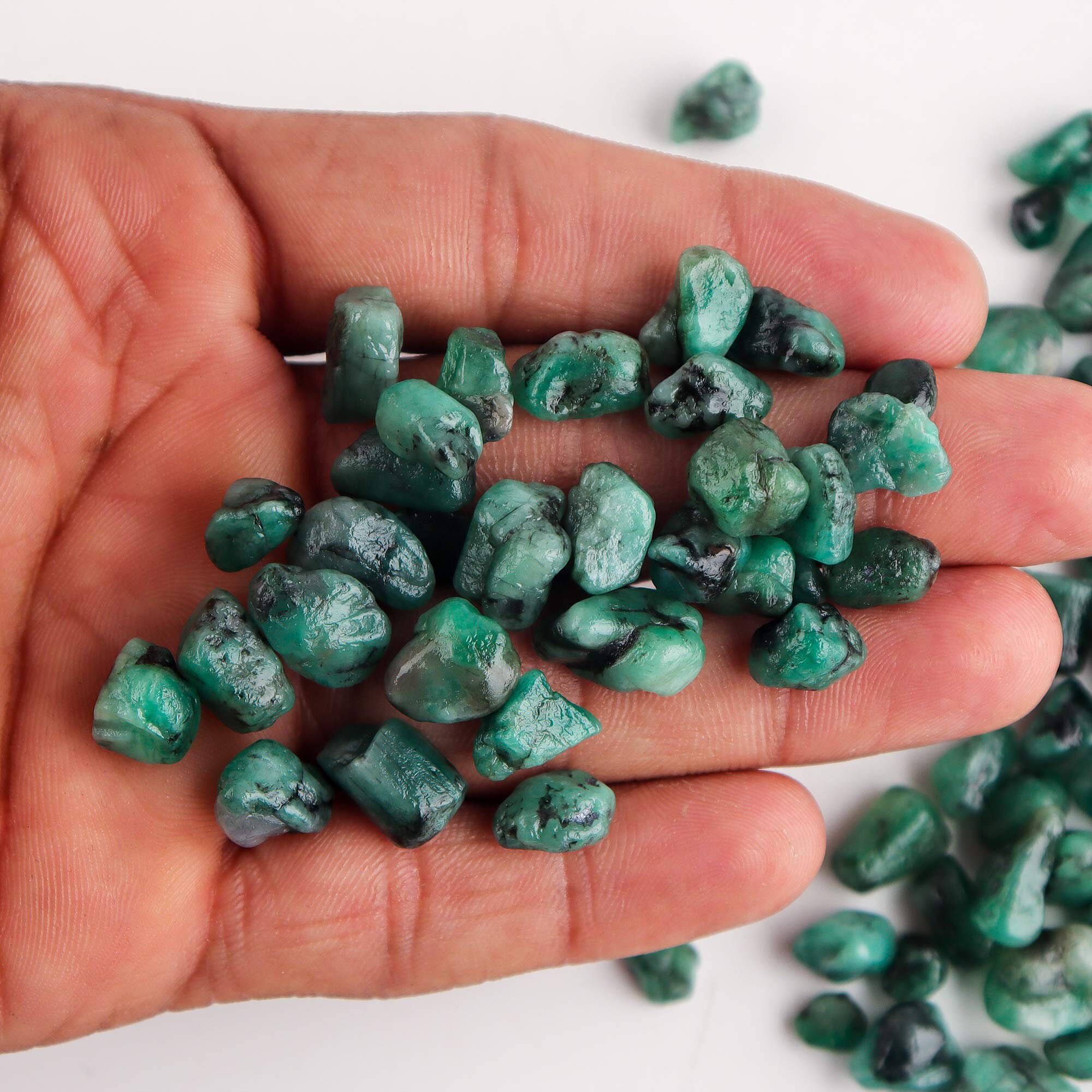 Raw Emerald Crystals Emerald Birthstone Healing Crystals - Etsy Canada