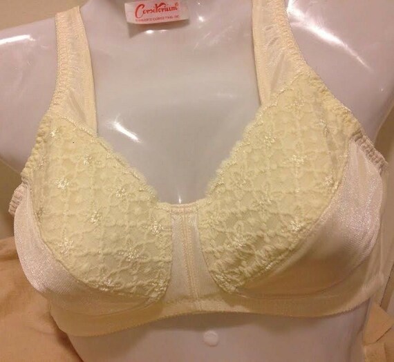 FLORAL LACE BRAS NWT DDD CUP SIZES 36/38/40/42/44 WITH UNDERWIRE