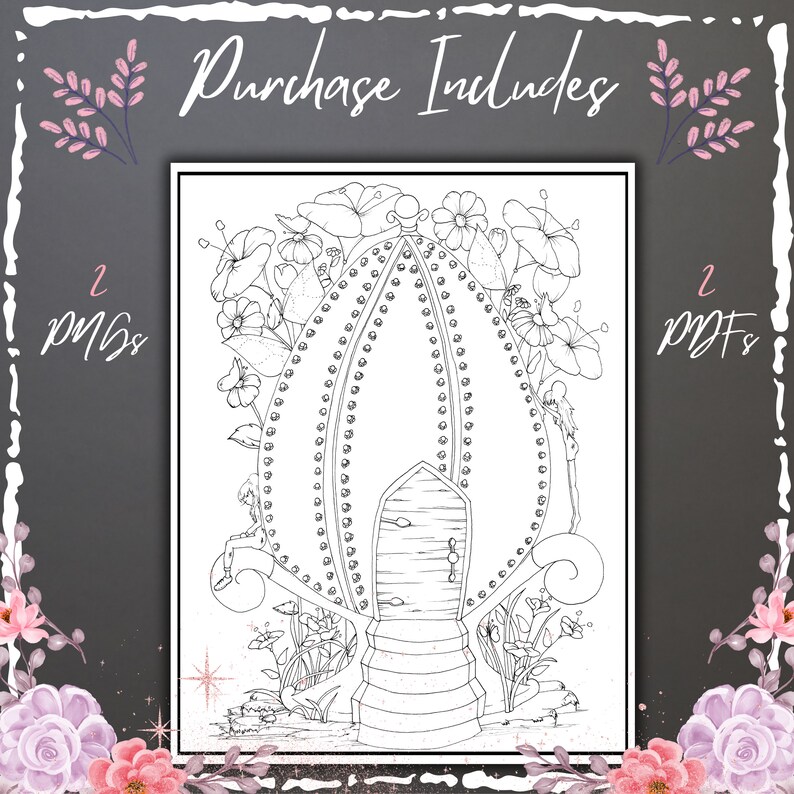 Pu&ograve; includere: Una pagina da colorare in bianco e nero con una casa delle fate fantasiosa con una porta e dei gradini. La casa &egrave; circondata da fiori e viti. Il testo "Purchase Includes 2 PNGs 2 PDFs" &egrave; visibile nell'immagine.