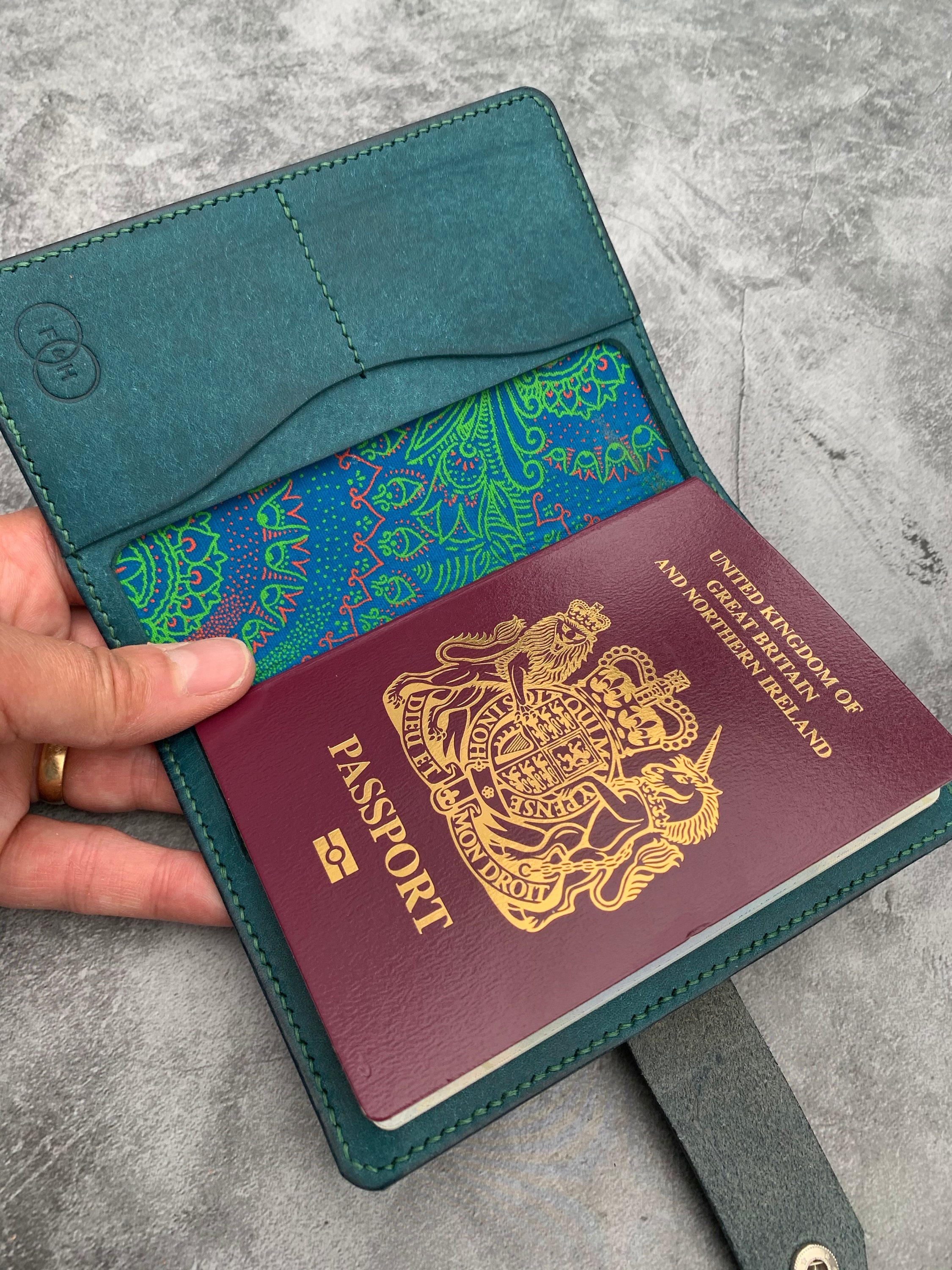GOYARD Goyardine Passport Wallet Green 414397