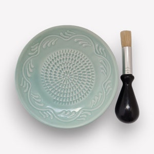 Keramikreibe handgefertigte Knoblauchreibe Gourmet Rubi Reibeteller mit Pinsel gratis Ingwerreibe Motiv Cozy Bild 1