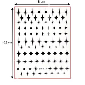 Op de afbeelding: Een vel met zwarte, stervormige nail art stickers. Het vel is 8 cm breed en 10,5 cm hoog. De stickers zijn in verschillende maten en vormen. De tekst "BTF-S16" is op het vel gedrukt.