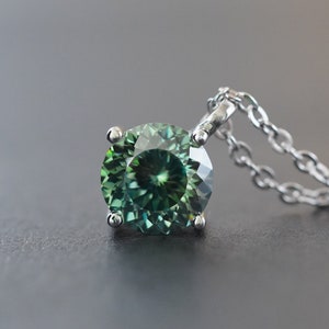 Dainty & Gorgeous Solitaire Green Portuguese Cut/ Clear / Royal Blue/ Moissanite Pendant Necklace 0.5ct 1ct 2ct 3ct D Color Sterling Silver