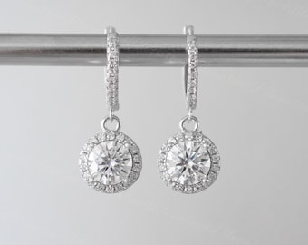 Superbes boucles d&#39;oreilles pendantes et pendantes en moissanite | 1 carat + 1 carat ，D couleur Boucle d&#39;oreille en argent sterling Meilleur cadeau pour femme/maman