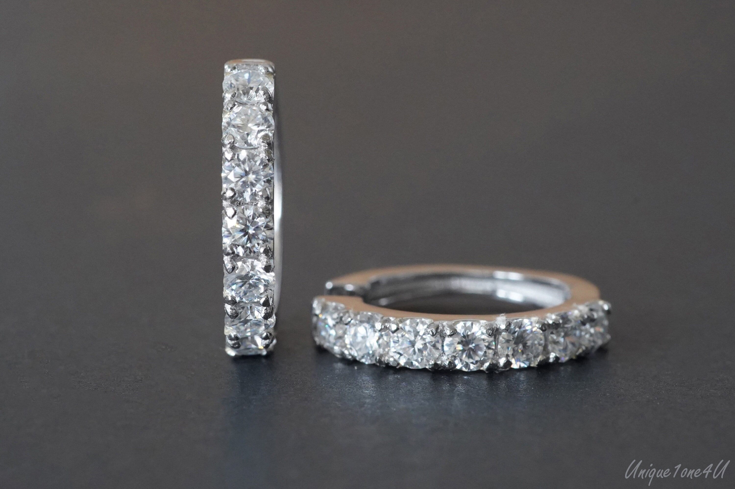 Créoles en moissanite Dainty&Gorgeous | 0,7 carat+0,7 carat couleur D/bleu royal/vert clou d'oreille argent sterling groupe platine métal plaqué