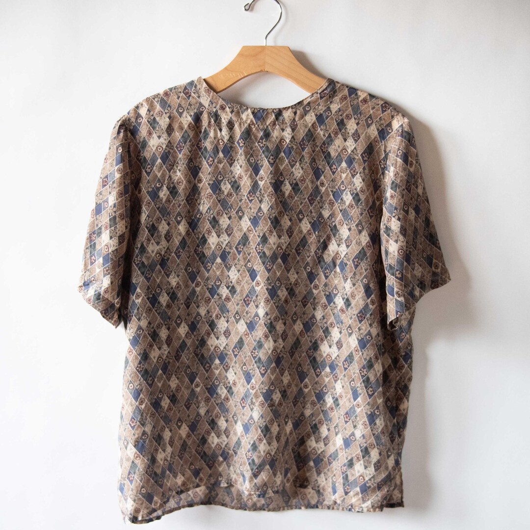 Diamonds Vintage Printed Midi Blouse Shirt. main image 1