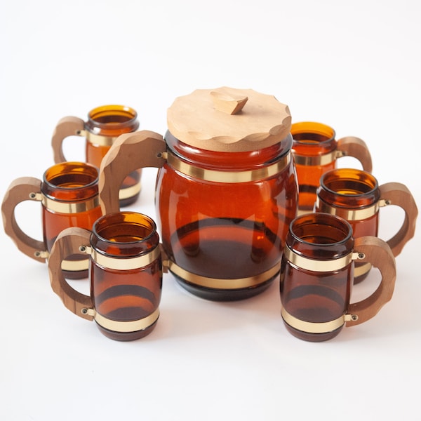 Vintage Siesta Ware Amber Glass Wood Handle Pitcher & Mugs 7 Piece Set