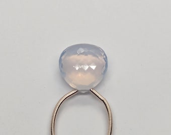 Briolette en forma de corazón de escorolita (cuarzo lavanda): individual, tamaño 10,9 x 11,6 x 6,5 mm