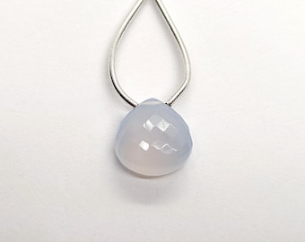 Briolette de corazón microfacetado de calcedonia azul natural: individual, tamaño 10,3 x 10,9 x 6 mm