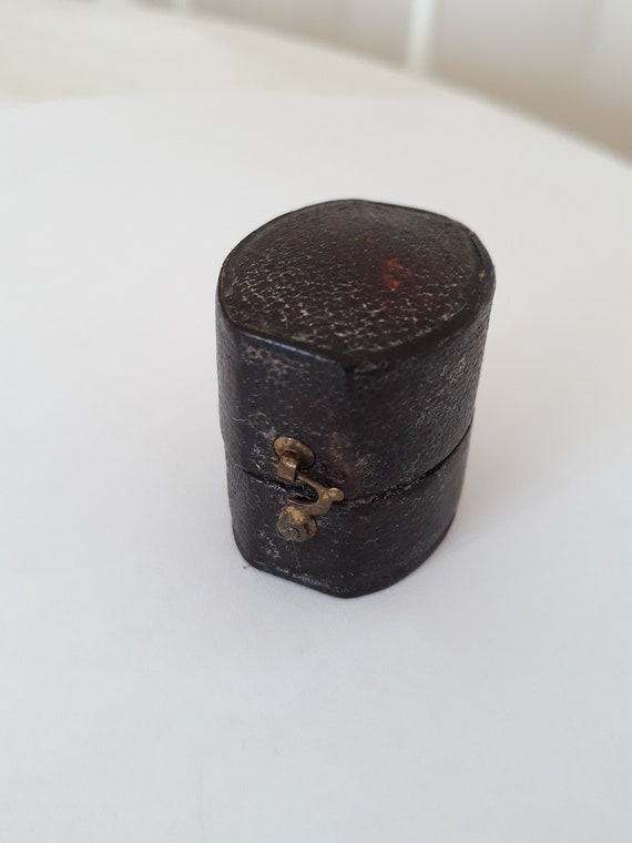 Victorian leather ring box