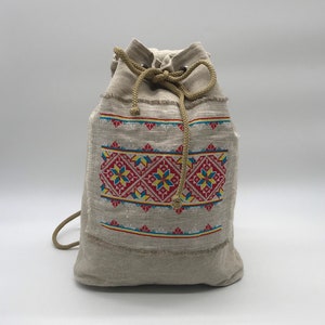 Ukrainian linen backpack with traditional embroidery.