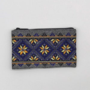 Wallets made of felt with Ukrainian embroidery